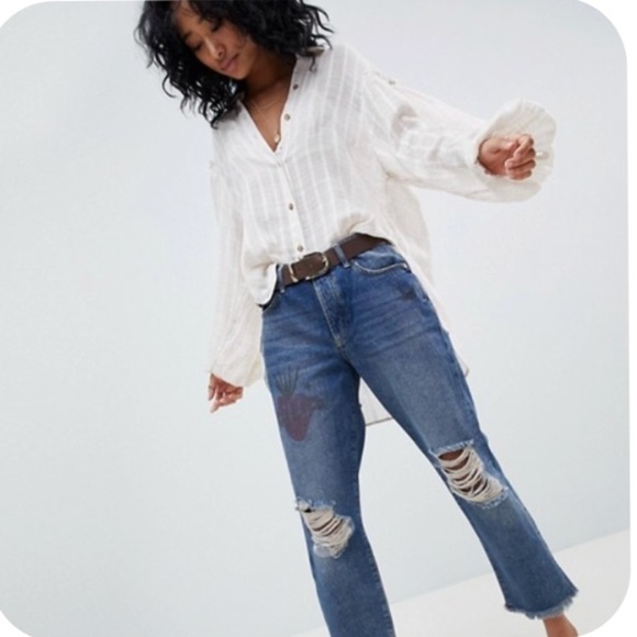 PRICE⬇️ NWT Free People Tattooed Boyfriend Jean - Picture 2 of 8